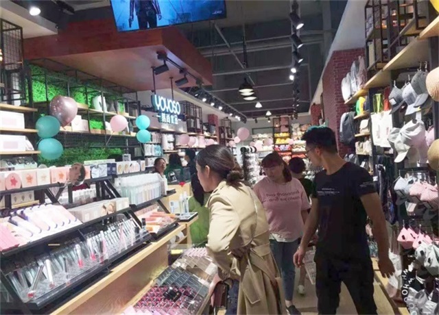 YOYOSO韓尚優(yōu)品云南羅平店盛大開業(yè)，開啟彩云之南潮流生活新篇章